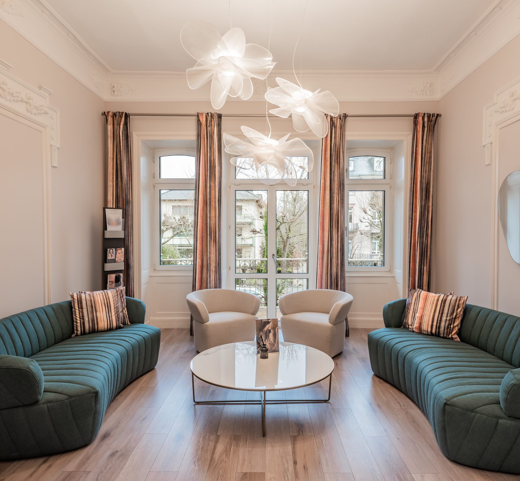 Ästhetische Medizin & Dermatologie Bad Homburg - Praxis D. Behandlungsraum